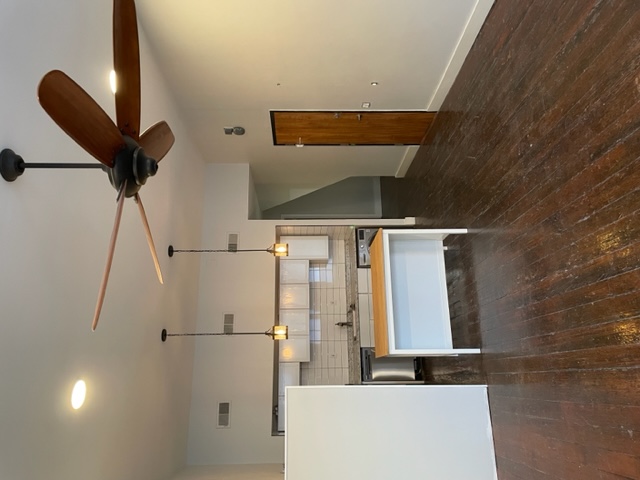 162-2 N 3rd ST